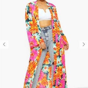 Bright floral, maxi length, kimono, Size 20, Boohoo brand, new with tags